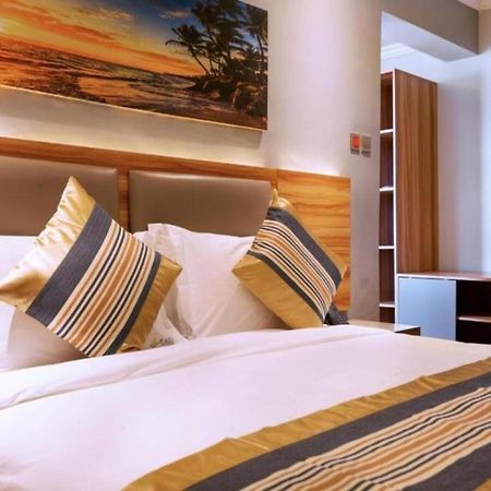Raha Hotel & Suites Nairobi Bagian luar foto